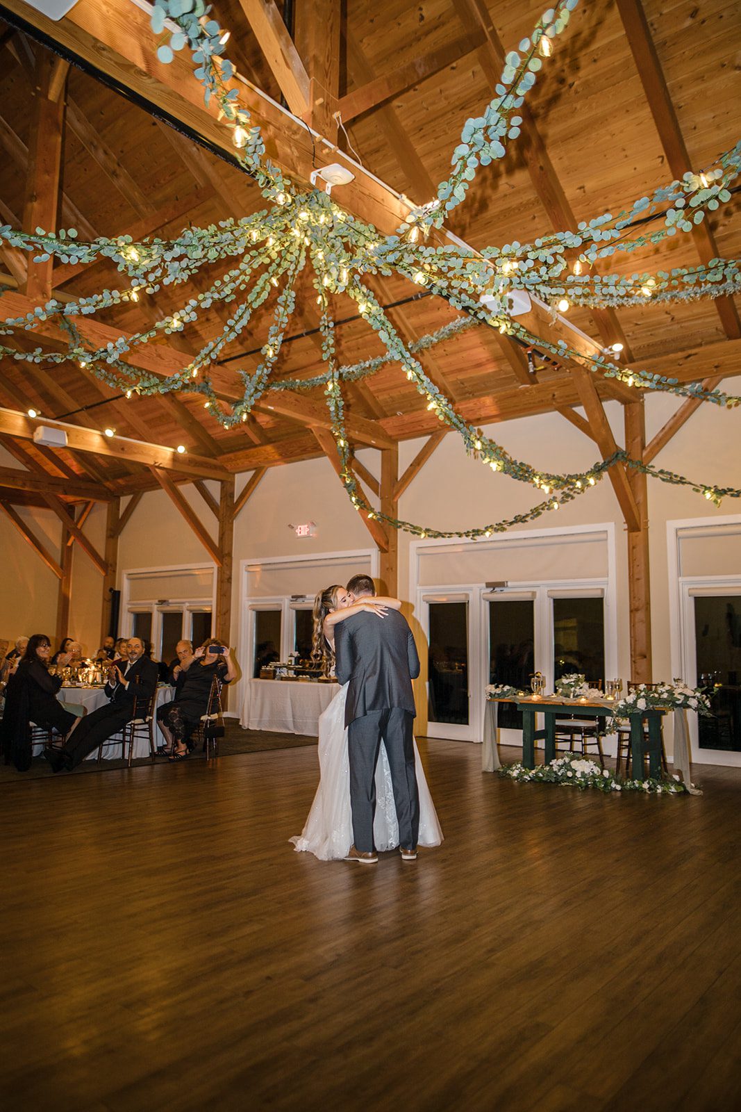 Reception barn with string lights at Glasbern