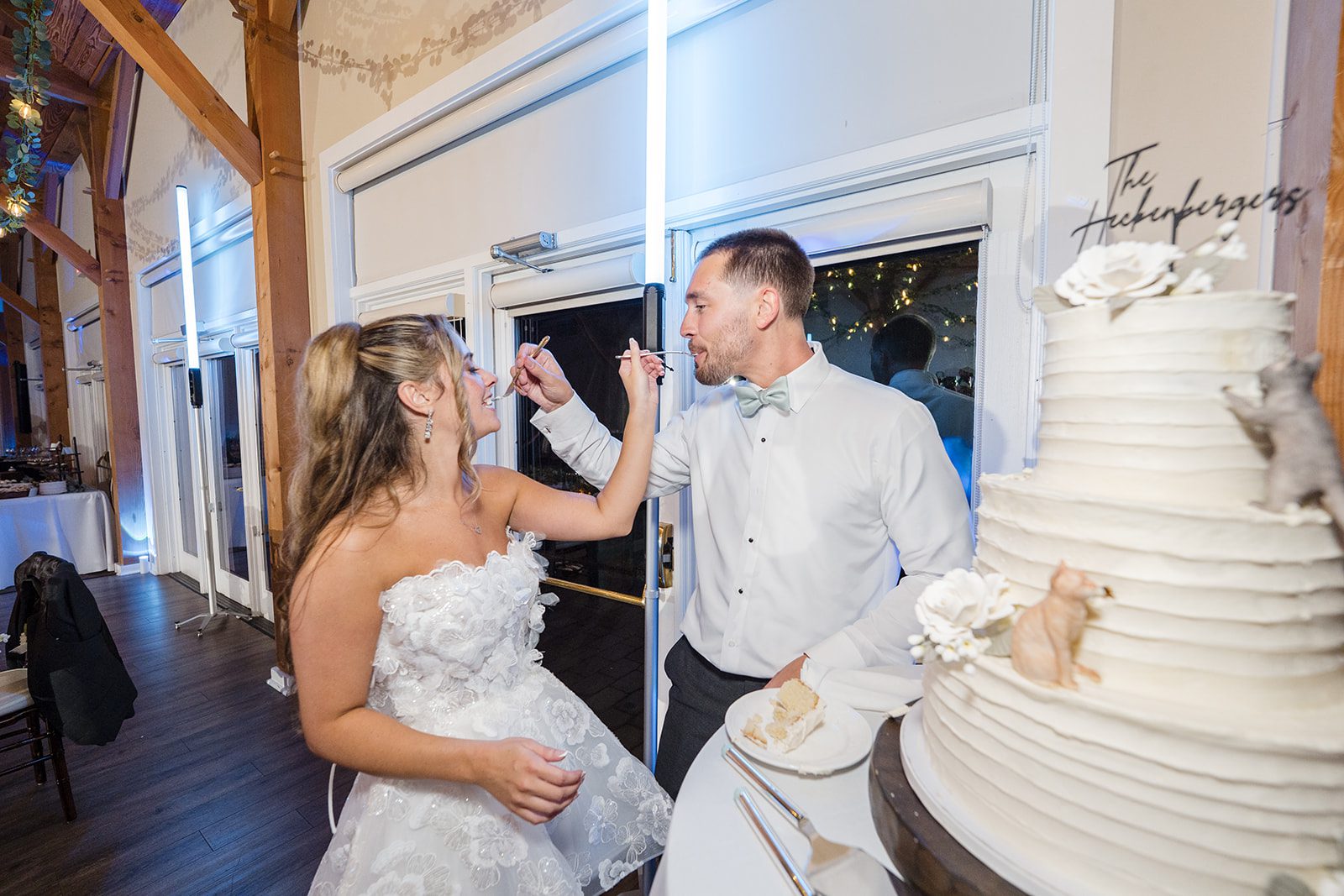 Couple cutting the wedding cake