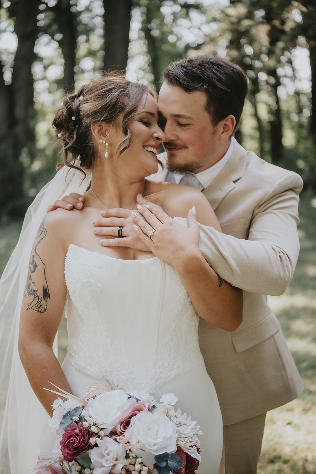 good-tree-farmstead-rustic-minneapolis-madelyn-david-madelyn-david-024-33 Good Tree Farmstead Wedding | Madelyn & David -
