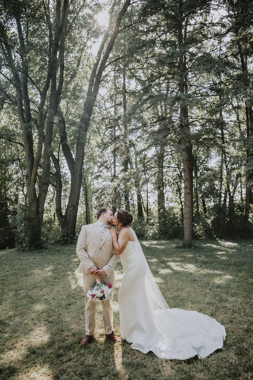 good-tree-farmstead-rustic-minneapolis-madelyn-david-madelyn-david-026-09 Good Tree Farmstead Wedding | Madelyn & David -
