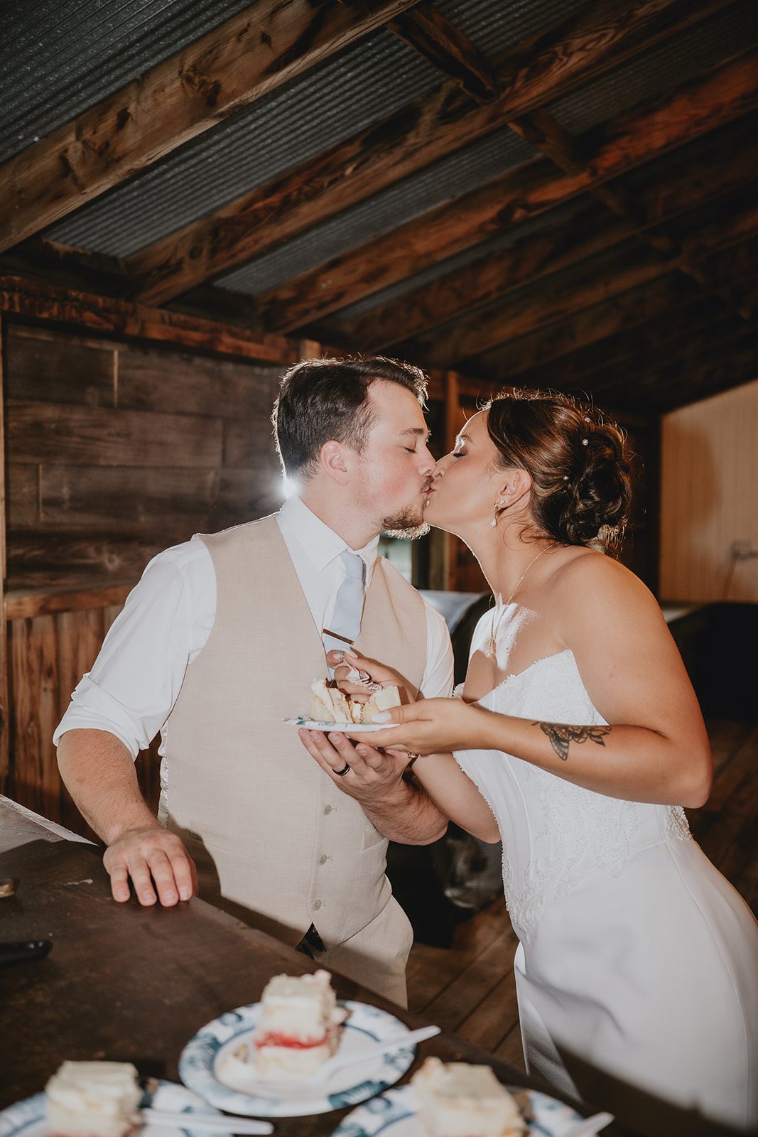 good-tree-farmstead-rustic-minneapolis-madelyn-david-madelyn-david-032-27 Good Tree Farmstead Wedding | Madelyn & David -