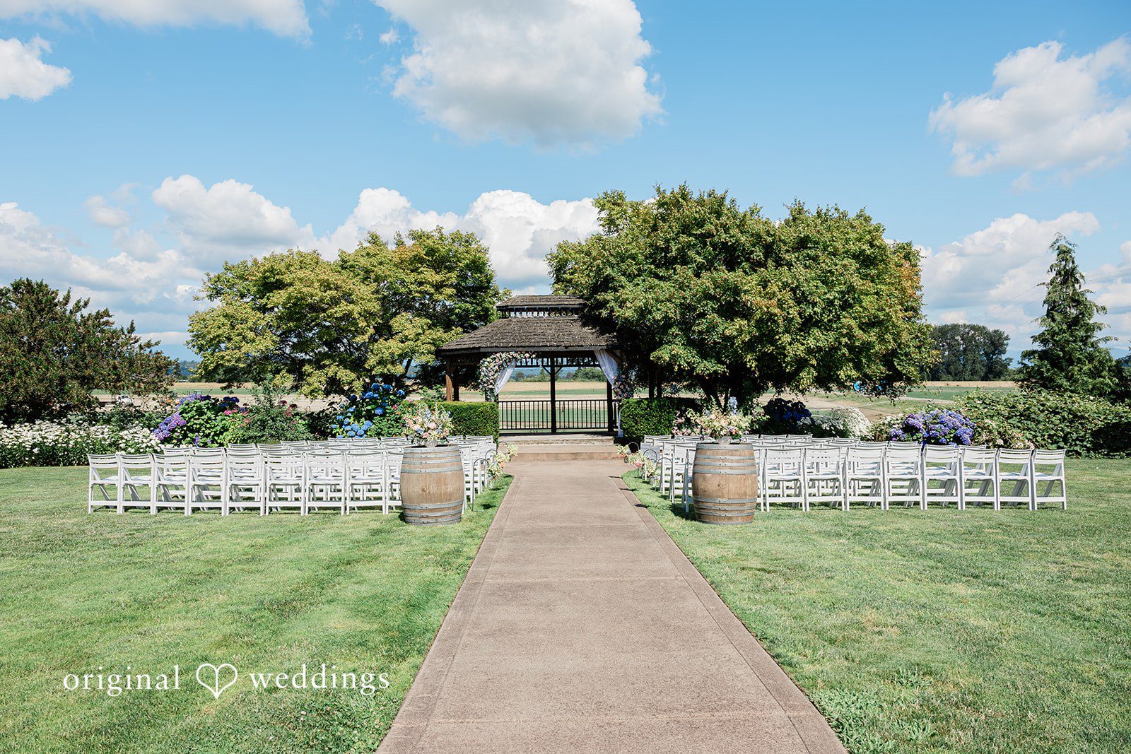 Megan + Kevin Seattle Wedding Photographers at Hidden Meadows | Megan & Kevin -