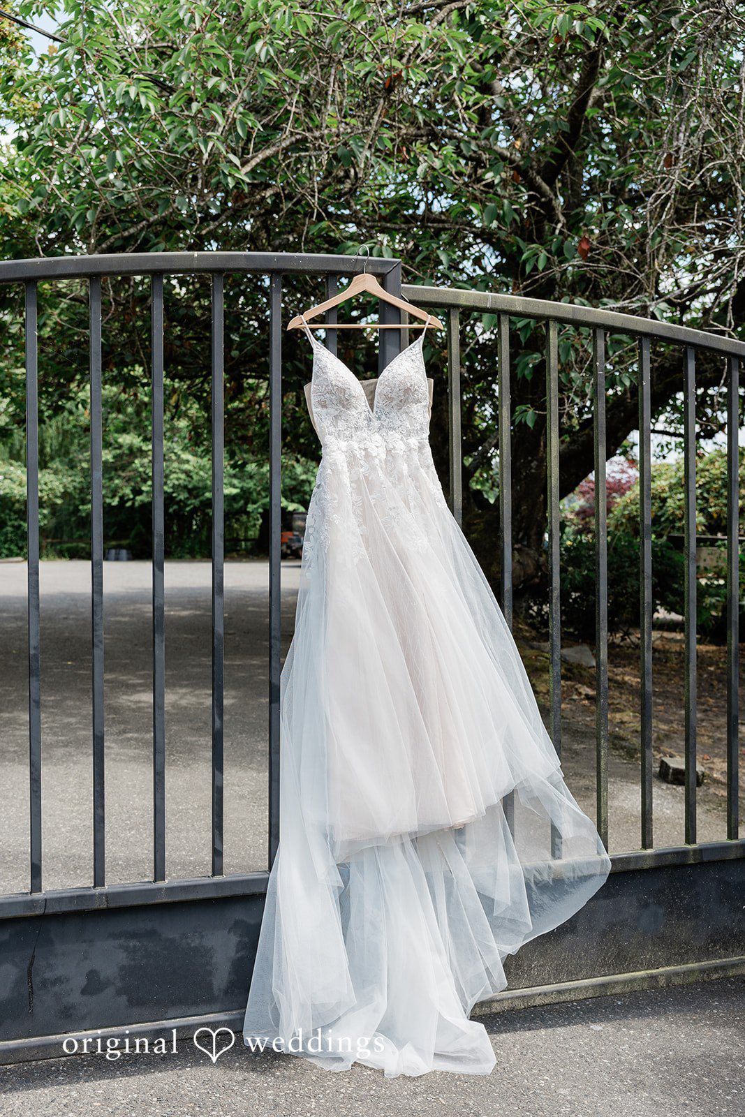 Megan + Kevin Seattle Wedding Photographers at Hidden Meadows | Megan & Kevin -
