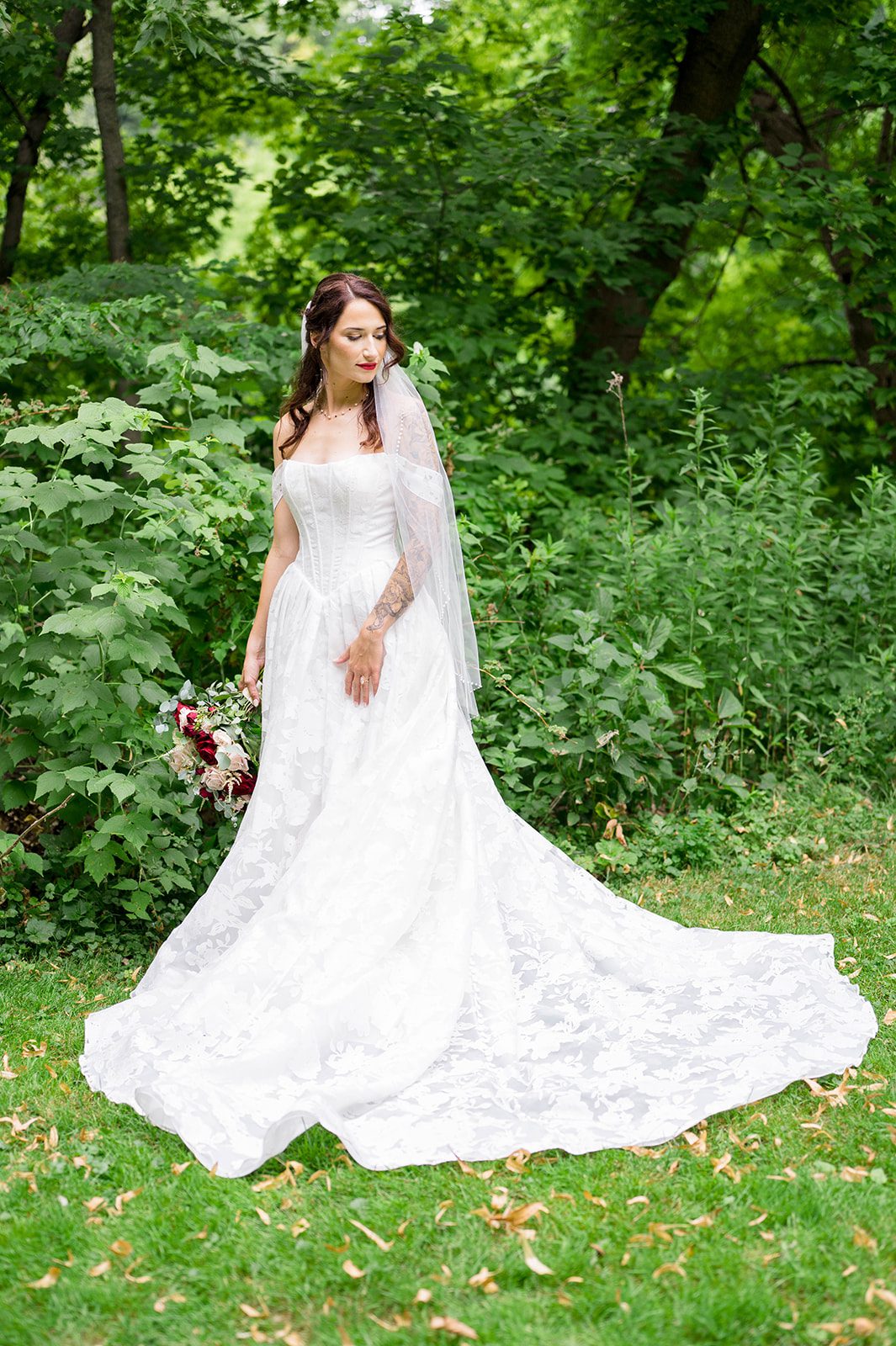hubbard-park-lodge-timeless-milwaukee-dakota-evan-dakota-evan-008-36 Hubbard Park Lodge Wedding | Dakota & Evan -