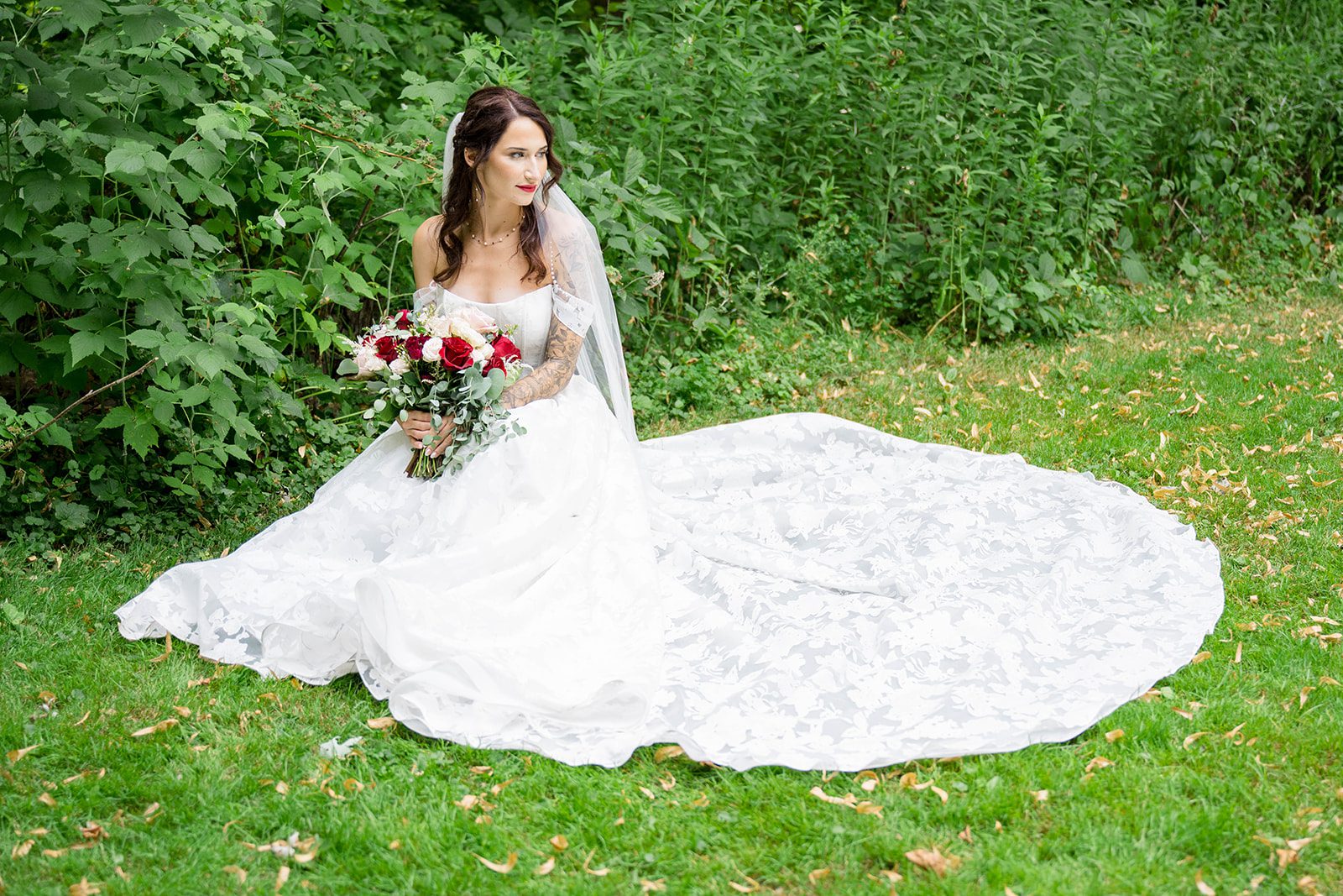 hubbard-park-lodge-timeless-milwaukee-dakota-evan-dakota-evan-009-21 Hubbard Park Lodge Wedding | Dakota & Evan -