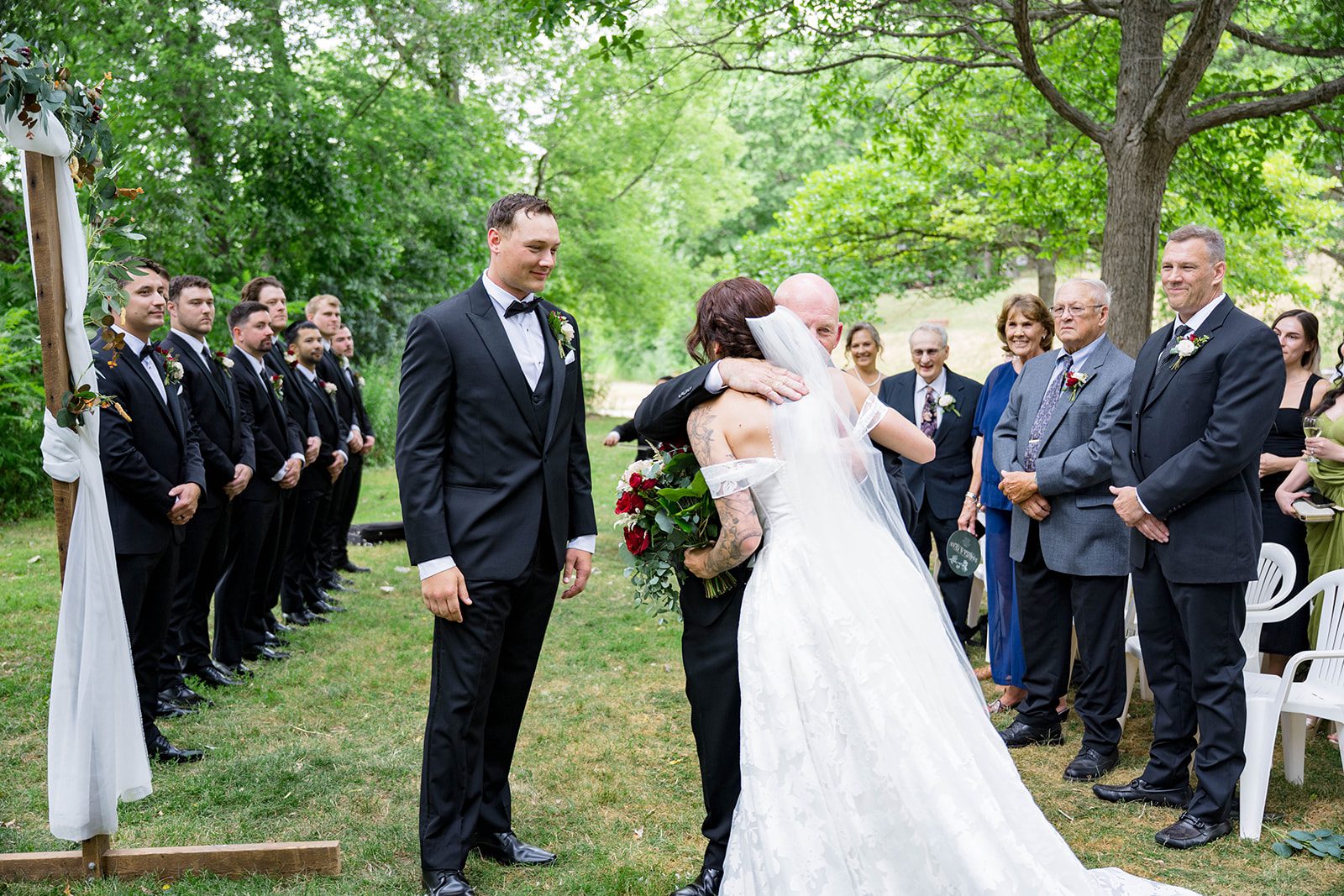 hubbard-park-lodge-timeless-milwaukee-dakota-evan-dakota-evan-019-37 Hubbard Park Lodge Wedding | Dakota & Evan -