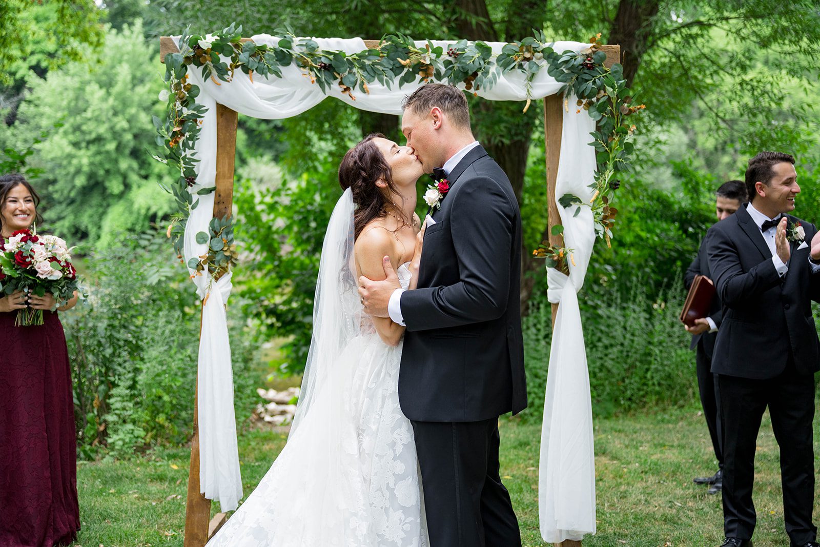 hubbard-park-lodge-timeless-milwaukee-dakota-evan-dakota-evan-022-40 Hubbard Park Lodge Wedding | Dakota & Evan -