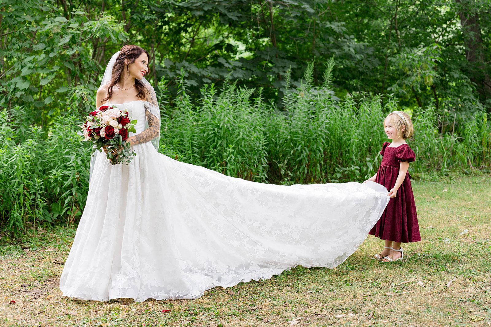 hubbard-park-lodge-timeless-milwaukee-dakota-evan-dakota-evan-028-05 Hubbard Park Lodge Wedding | Dakota & Evan -