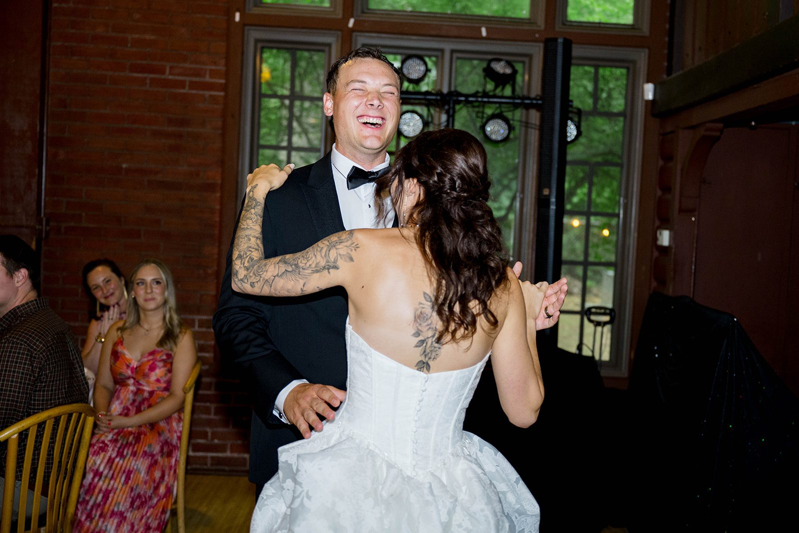 hubbard-park-lodge-timeless-milwaukee-dakota-evan-dakota-evan-041-31 Hubbard Park Lodge Wedding | Dakota & Evan -