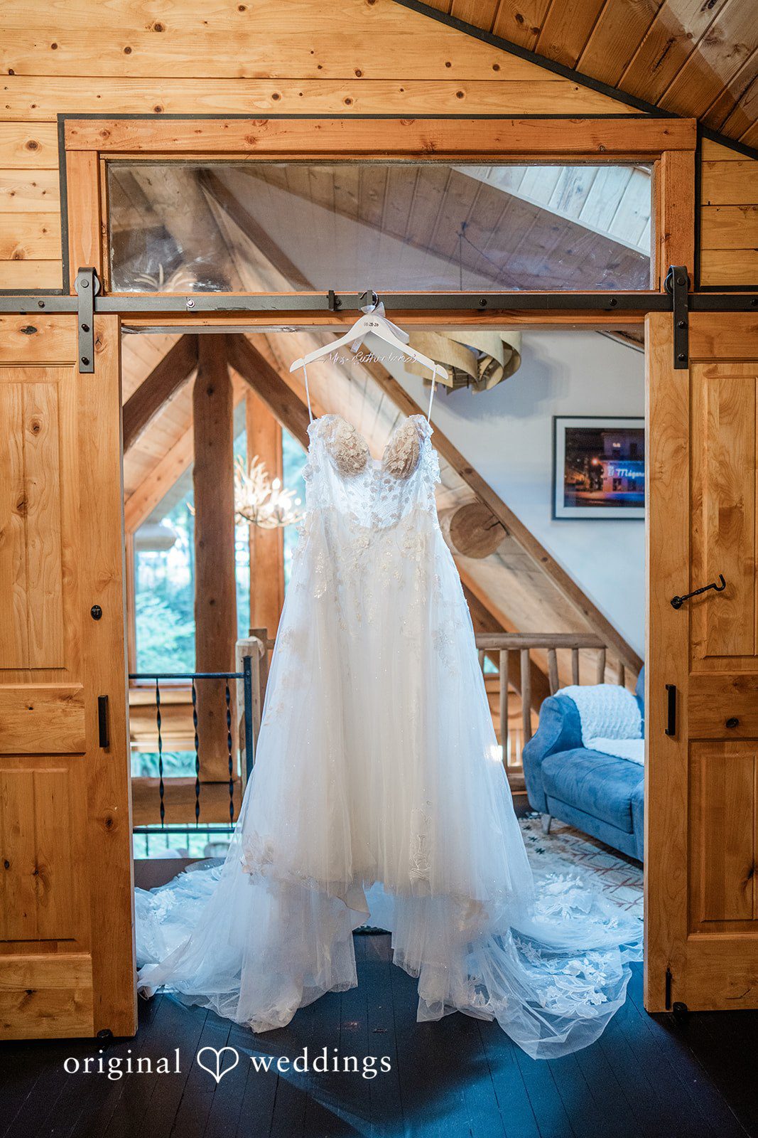 Phoebe + Devin Seattle Wedding Photographers at Kiana Lodge | Phoebe & Devin -