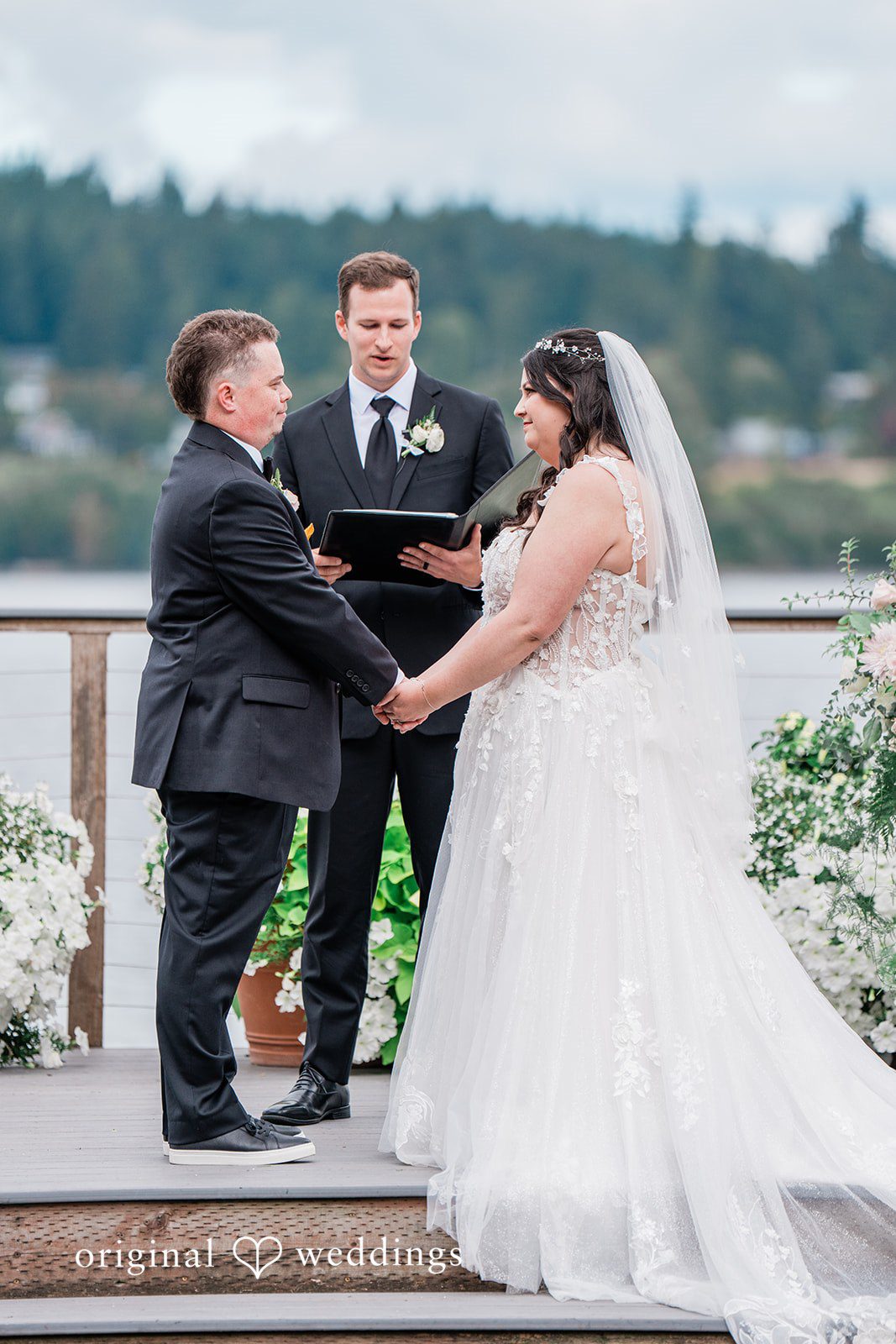 Phoebe + Devin Seattle Wedding Photographers at Kiana Lodge | Phoebe & Devin -