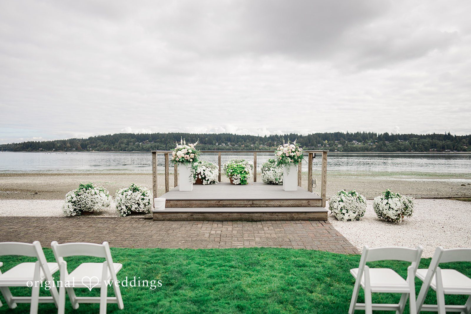 Phoebe + Devin Seattle Wedding Photographers at Kiana Lodge | Phoebe & Devin -
