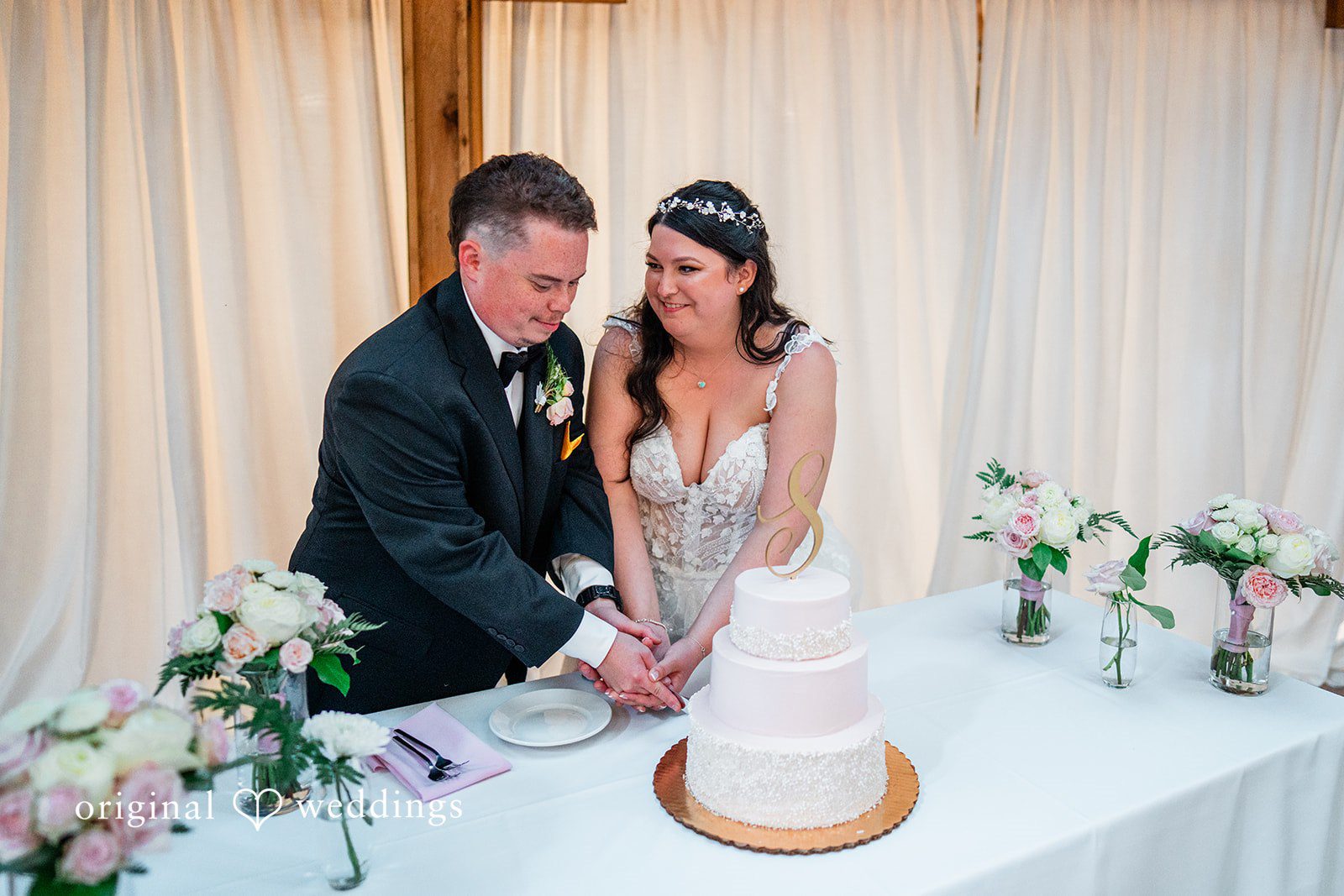 Phoebe + Devin Seattle Wedding Photographers at Kiana Lodge | Phoebe & Devin -