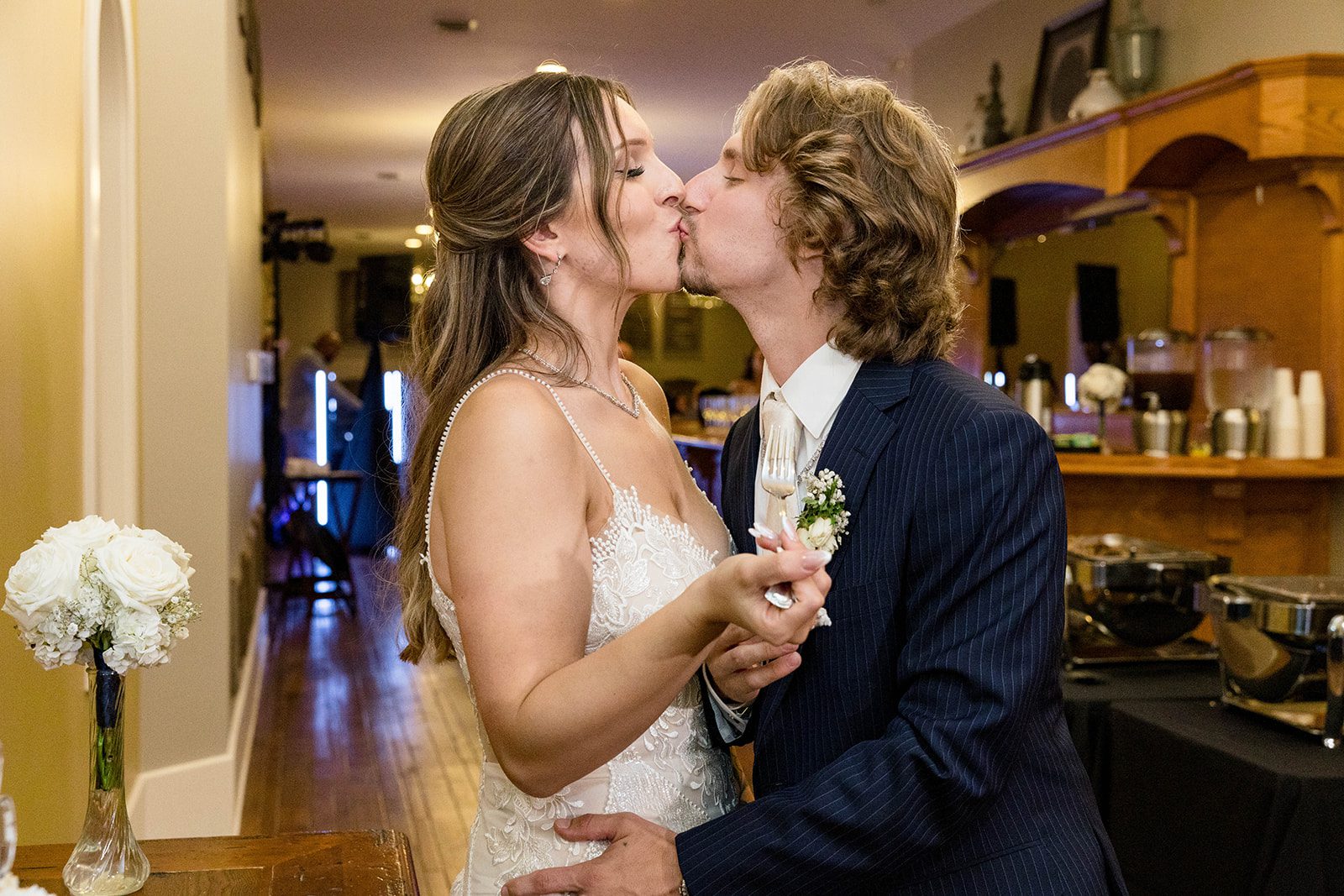 linwood-estate-timeless-baltimore-autumn-dylan-053-35 Newlyweds sharing a kiss on the dance floor