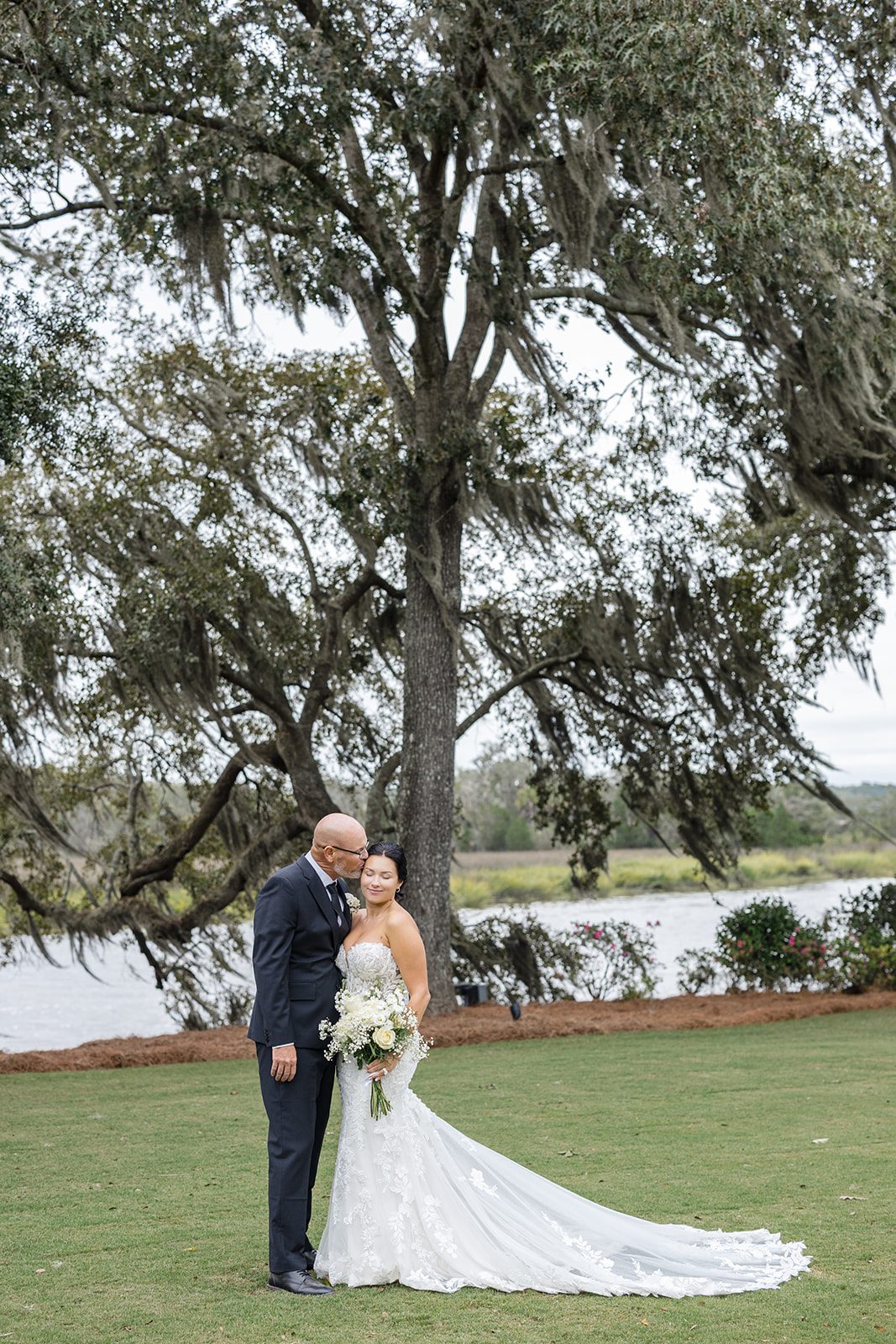 magnolia-plantation-and-gardens-timeless-charleston-haily-mackie-haily-mackie-034-02 Magnolia Plantation and Gardens Wedding | Haily & Mackie -