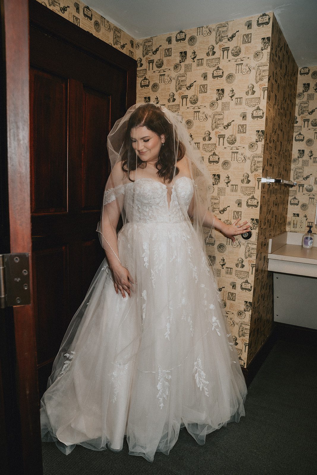 mechanics-hall-rustic-boston-brenna-walter-006-44 Bride getting ready in her gown