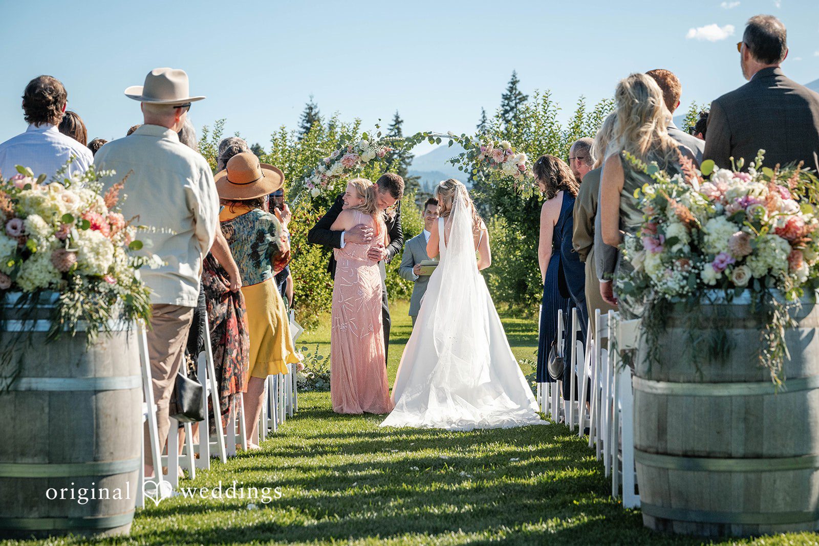 Bride walking down the aisle at Mt View Orchards