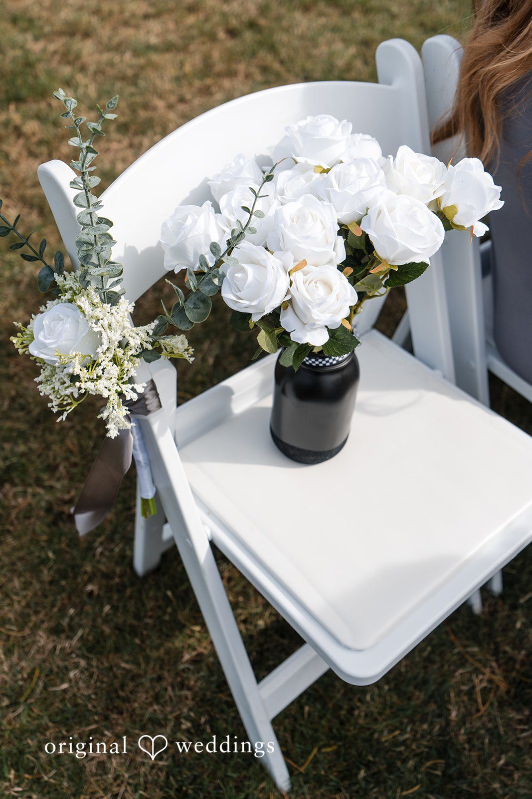 Baylee + Jackson White flower centerpiece at Pemberton Farm
