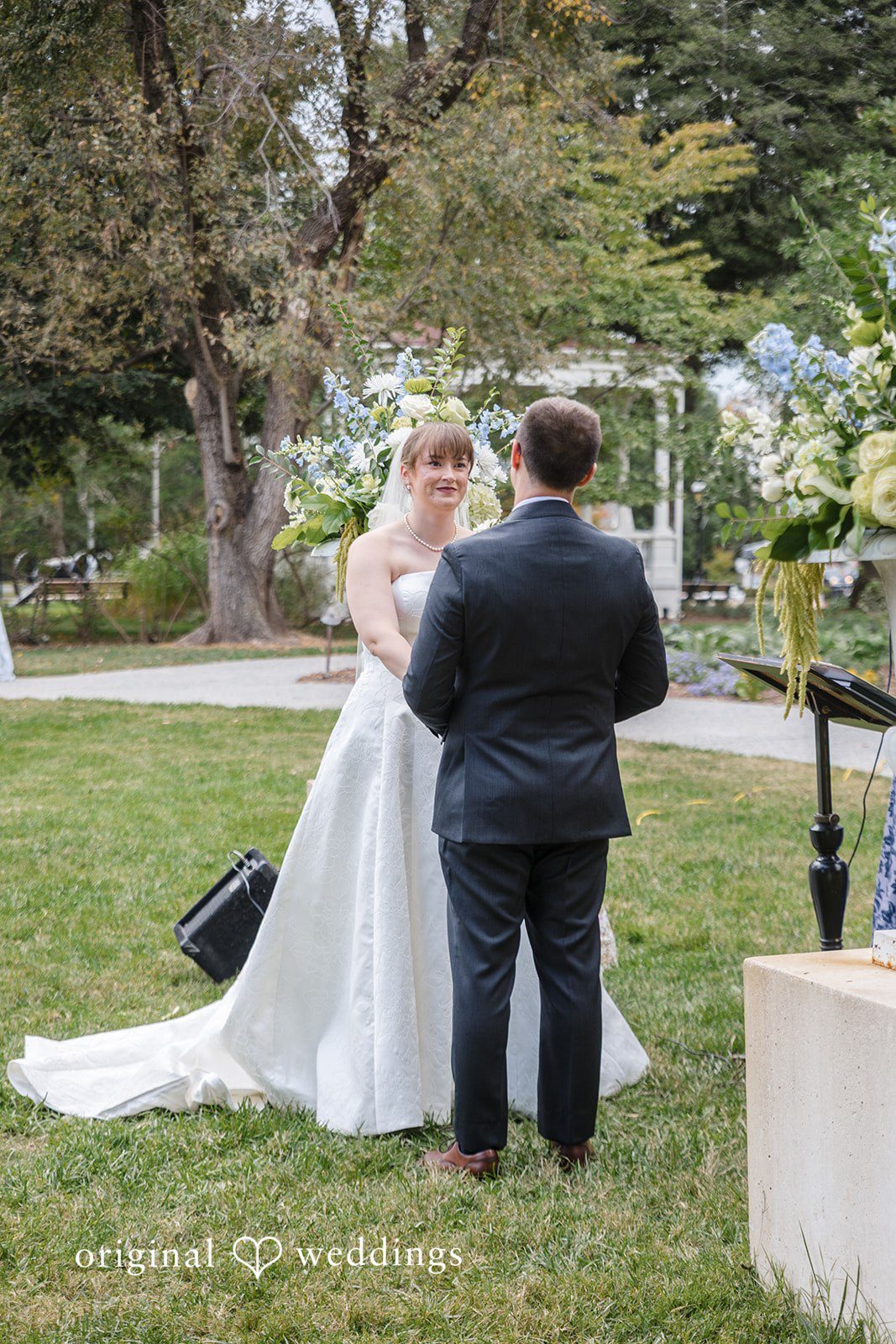 Hannah + Jonathan Pre-ceremony portrait of Jonathan at President Lincoln's Cottage
