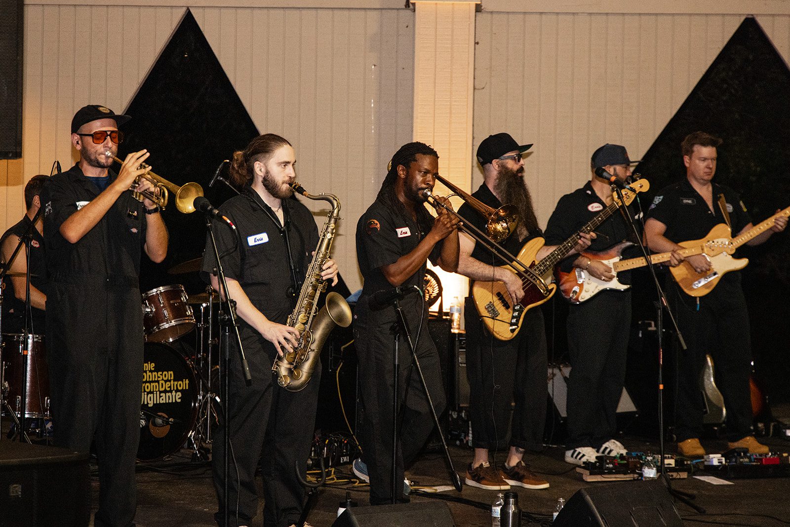 Live band playing at the reception at Pyramid Hill