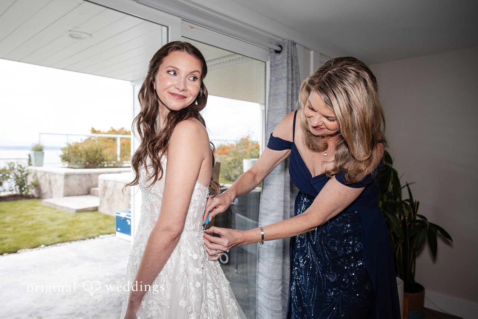 Seattle Wedding Photographers at Ray's Boathouse | Jocelyn & Rylan -