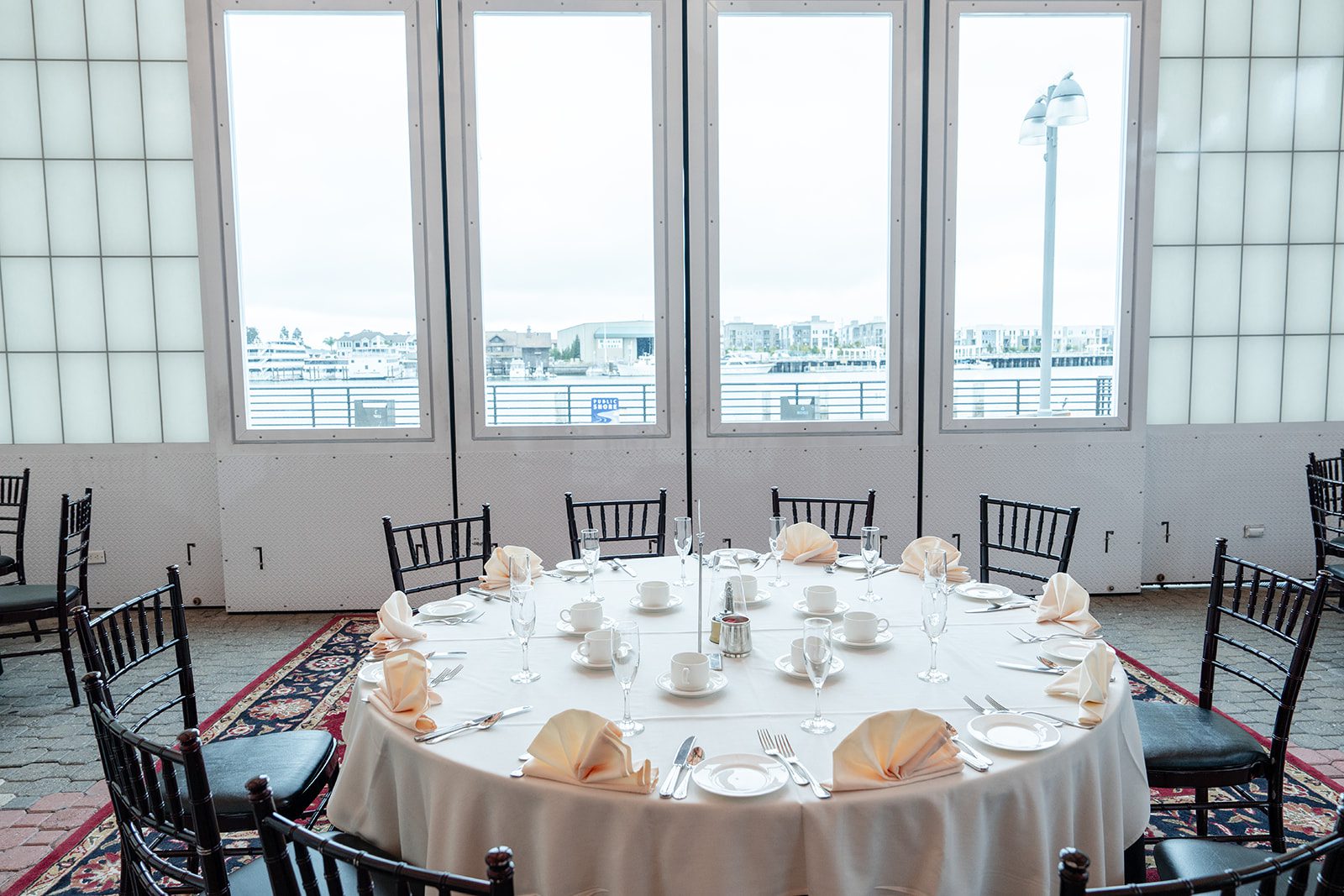 scotts-seafood-grill-bar-timeless-san-francisco-libby-ethan-p001-11 Waterfront dining room set for the reception at Scott's Seafood Grill & Bar