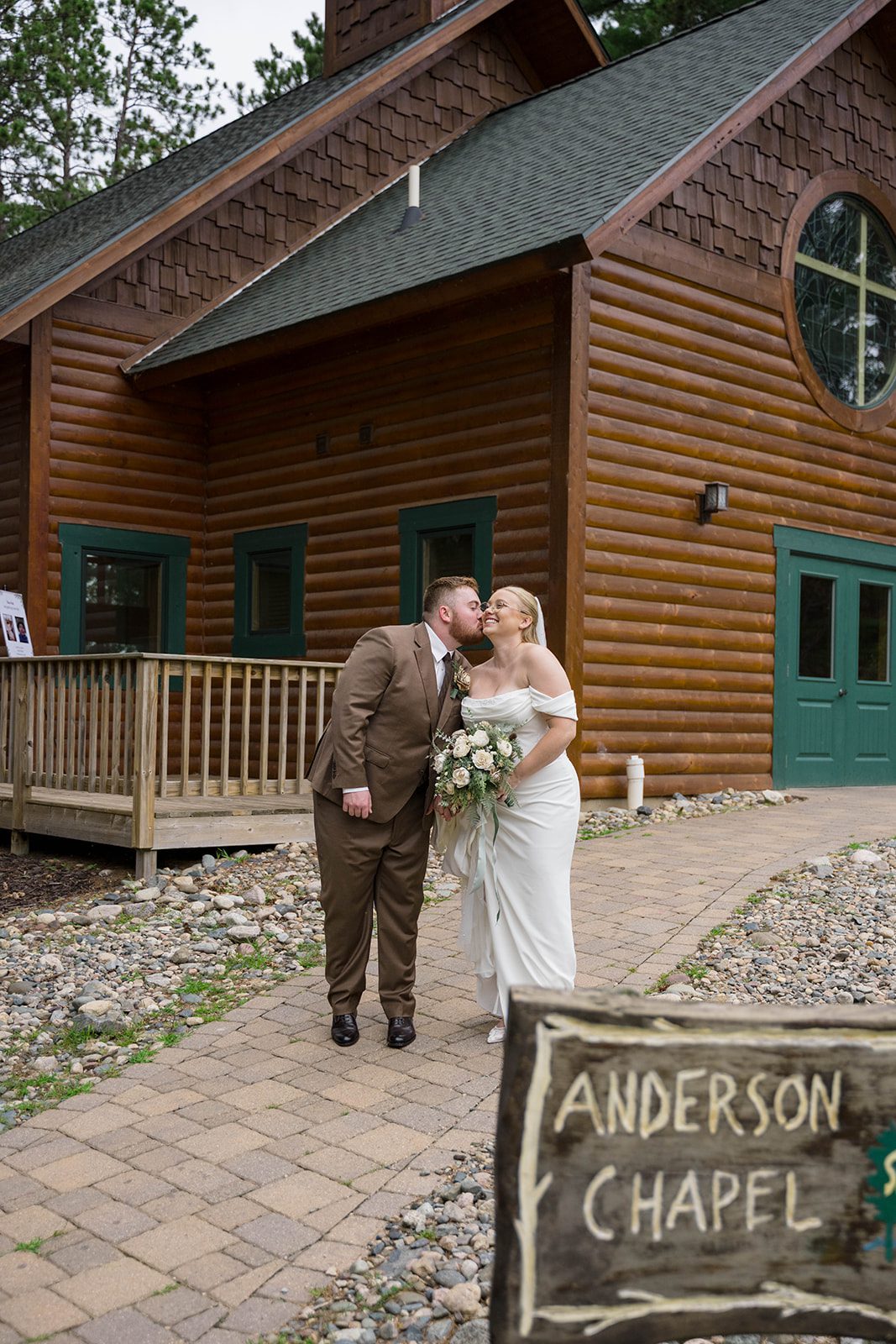 spirit-in-the-pines-timeless-minneapolis-anna-justin-anna-justin-002-12 Spirit in the Pines Wedding | Anna & Justin -