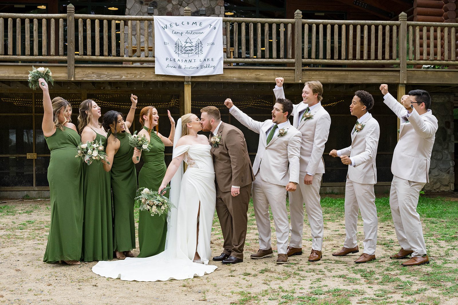 spirit-in-the-pines-timeless-minneapolis-anna-justin-anna-justin-035-40 Spirit in the Pines Wedding | Anna & Justin -