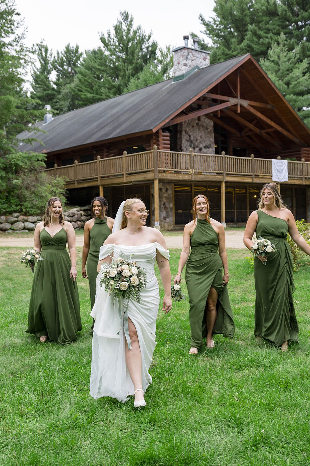 spirit-in-the-pines-timeless-minneapolis-anna-justin-anna-justin-040-41 Spirit in the Pines Wedding | Anna & Justin -