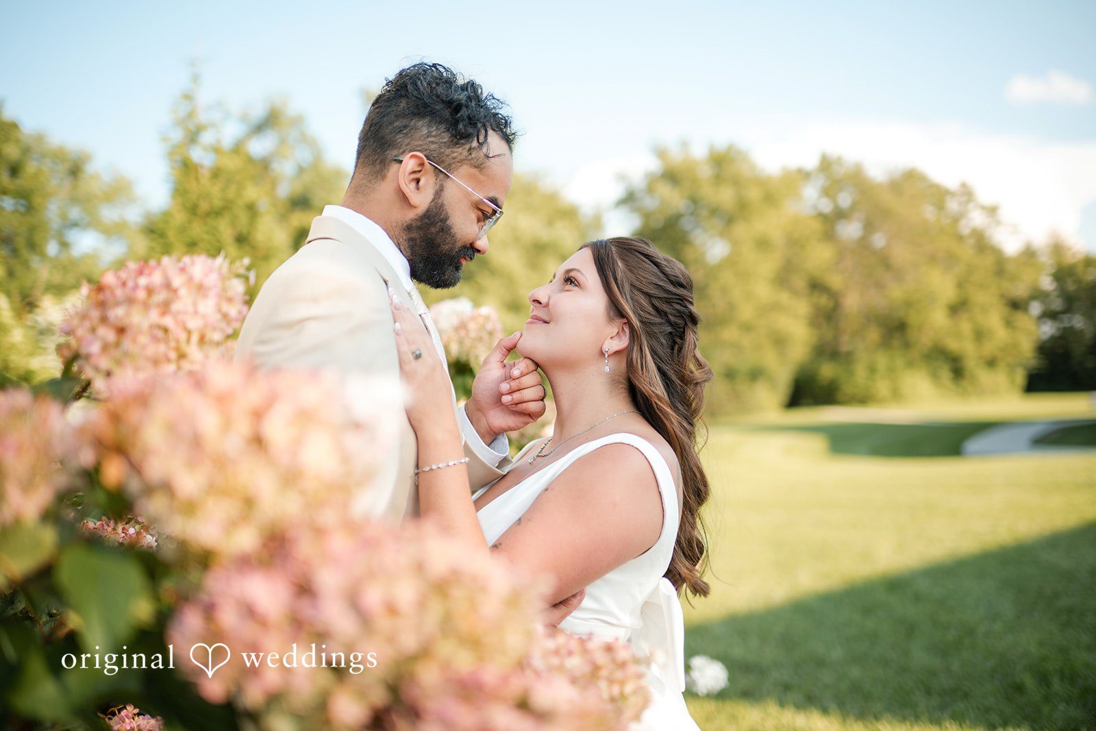Our Cincinnati wedding photographers captured a stunning portrait of the couple outdoors