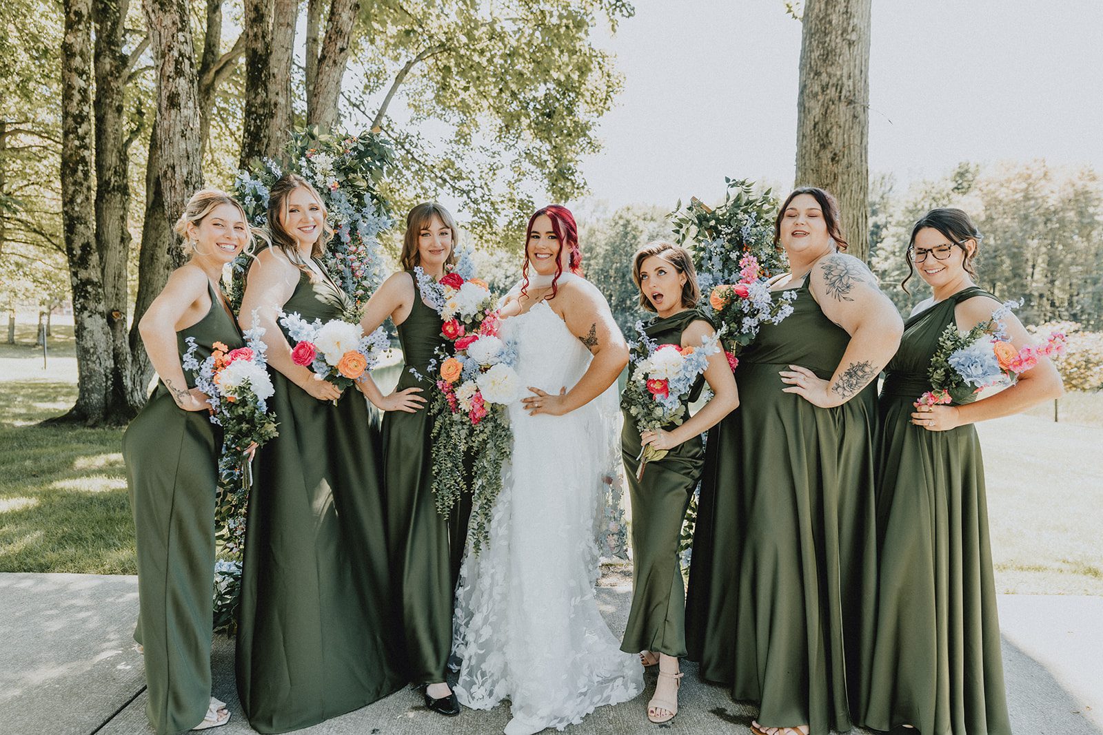 sun-valley-rustic-cleveland-jamie-nick-013-21 Bride and bridesmaids with their bouquets