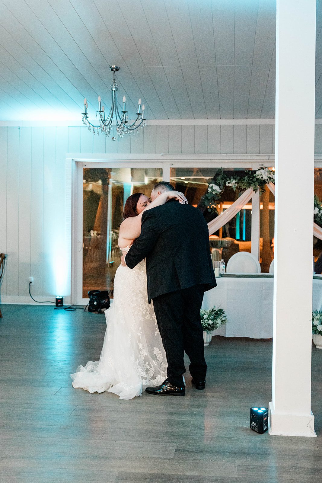 the-barn-at-crescent-lake-airy-tampa-victoria-john-victoria-john-026-33 The Barn at Crescent Lake Wedding | Victoria & John -