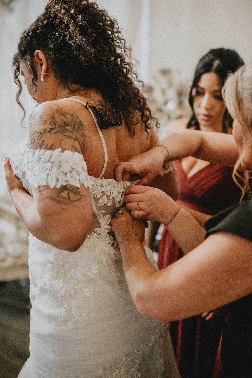the-empress-estate-rustic-portland-alexis-lucas-alexis-lucas-011-17 The Empress Estate Wedding | Alexis Johnell & Lucas -