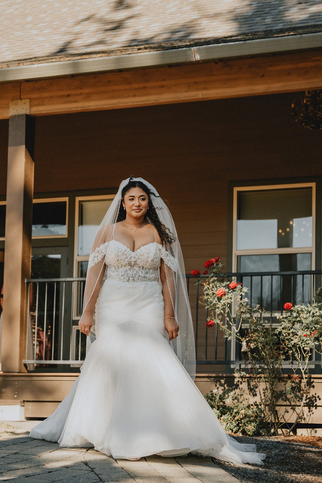 the-empress-estate-rustic-portland-alexis-lucas-alexis-lucas-014-44 The Empress Estate Wedding | Alexis Johnell & Lucas -