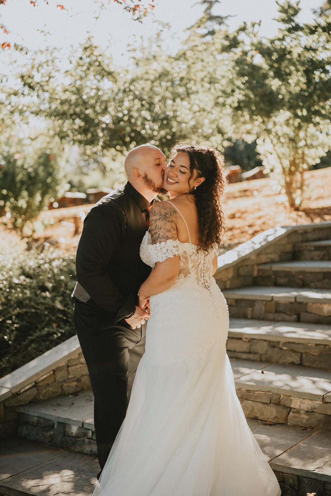 the-empress-estate-rustic-portland-alexis-lucas-alexis-lucas-029-32 The Empress Estate Wedding | Alexis Johnell & Lucas -