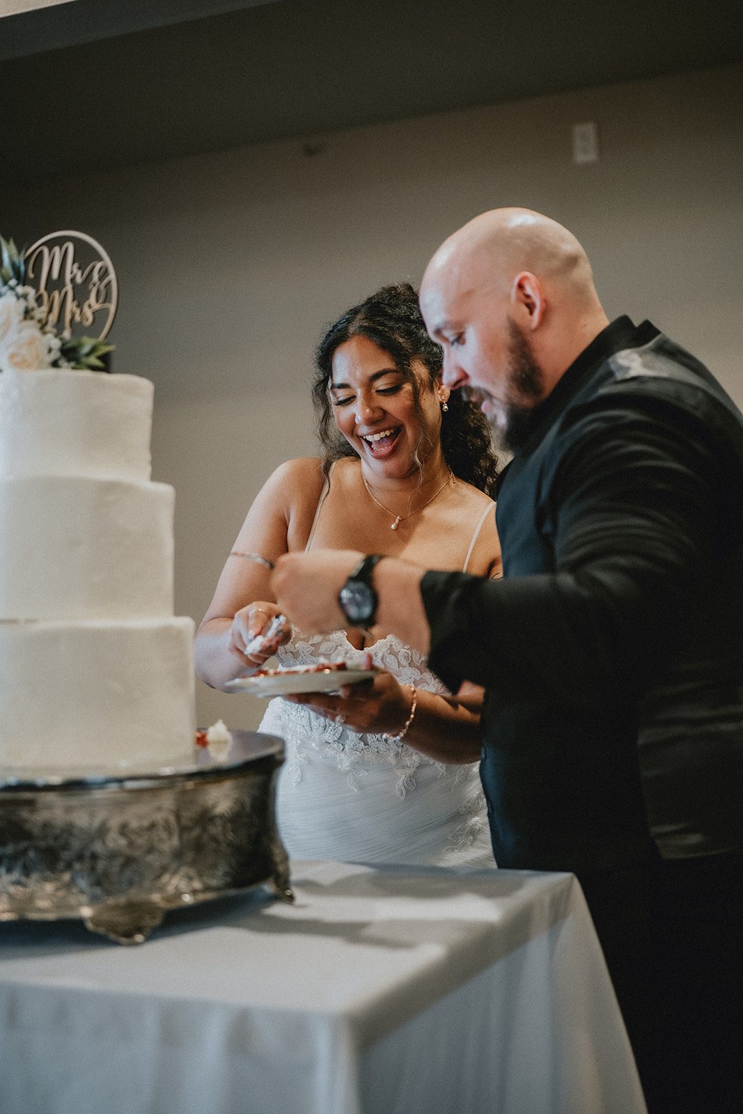 the-empress-estate-rustic-portland-alexis-lucas-alexis-lucas-043-29 The Empress Estate Wedding | Alexis Johnell & Lucas -