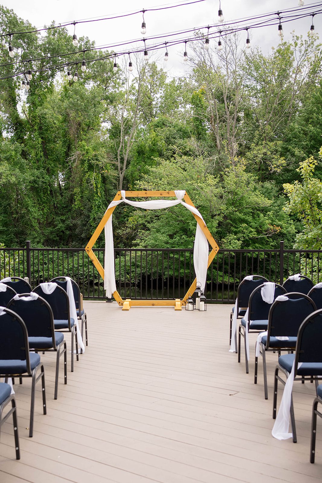 the-loom-hotel-timeless-providence-stephanie-charles-stephanie-charles-001-21 The Loom Hotel Wedding | Stephanie & Charles -