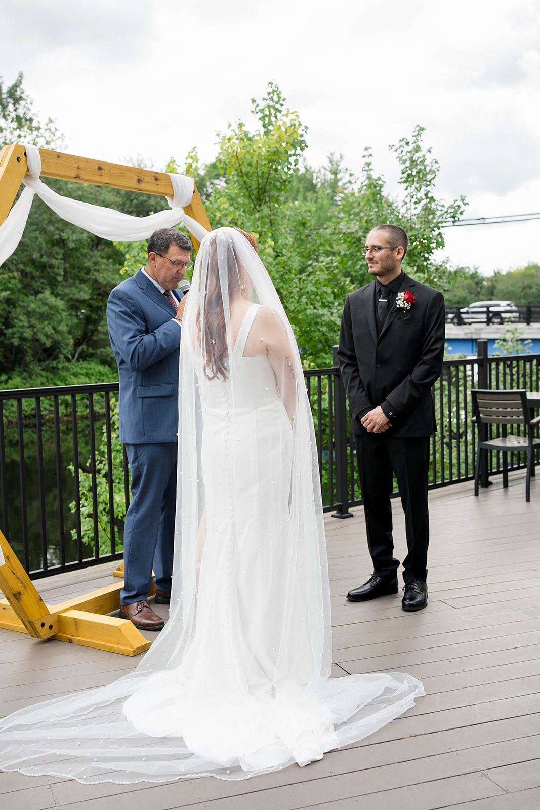 the-loom-hotel-timeless-providence-stephanie-charles-stephanie-charles-015-04 The Loom Hotel Wedding | Stephanie & Charles -