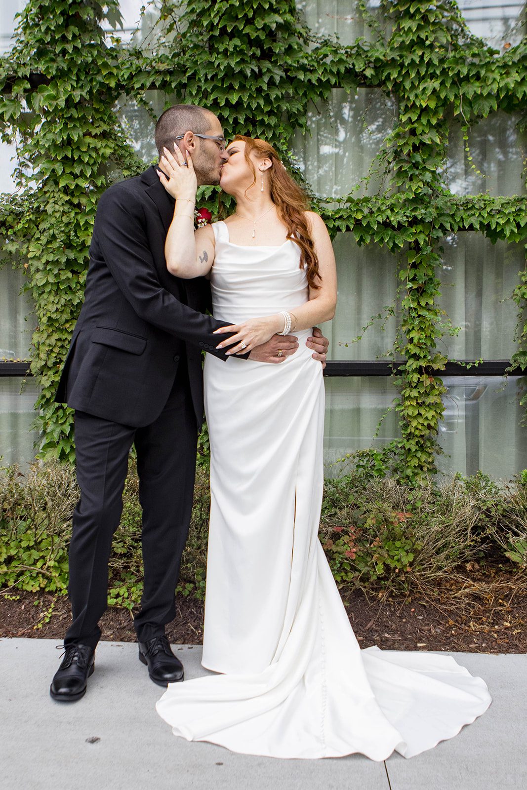 the-loom-hotel-timeless-providence-stephanie-charles-stephanie-charles-025-16 The Loom Hotel Wedding | Stephanie & Charles -
