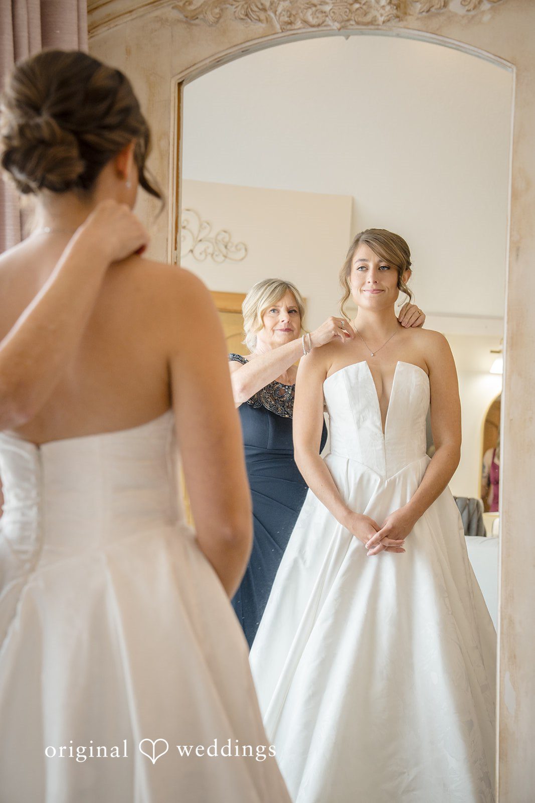 Minneapolis Wedding Photographers at The Madison | Nolan & Angela -