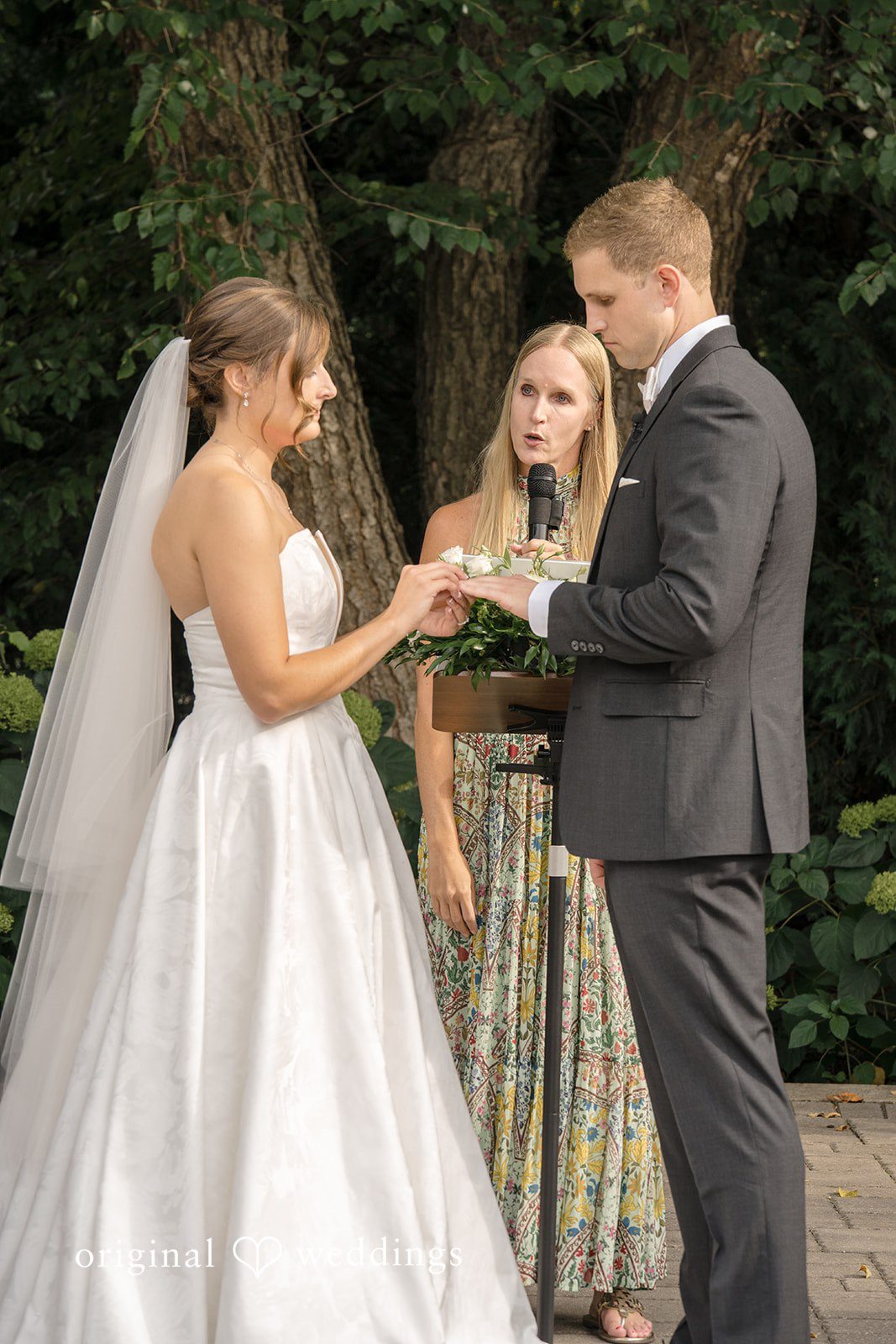 Minneapolis Wedding Photographers at The Madison | Nolan & Angela -