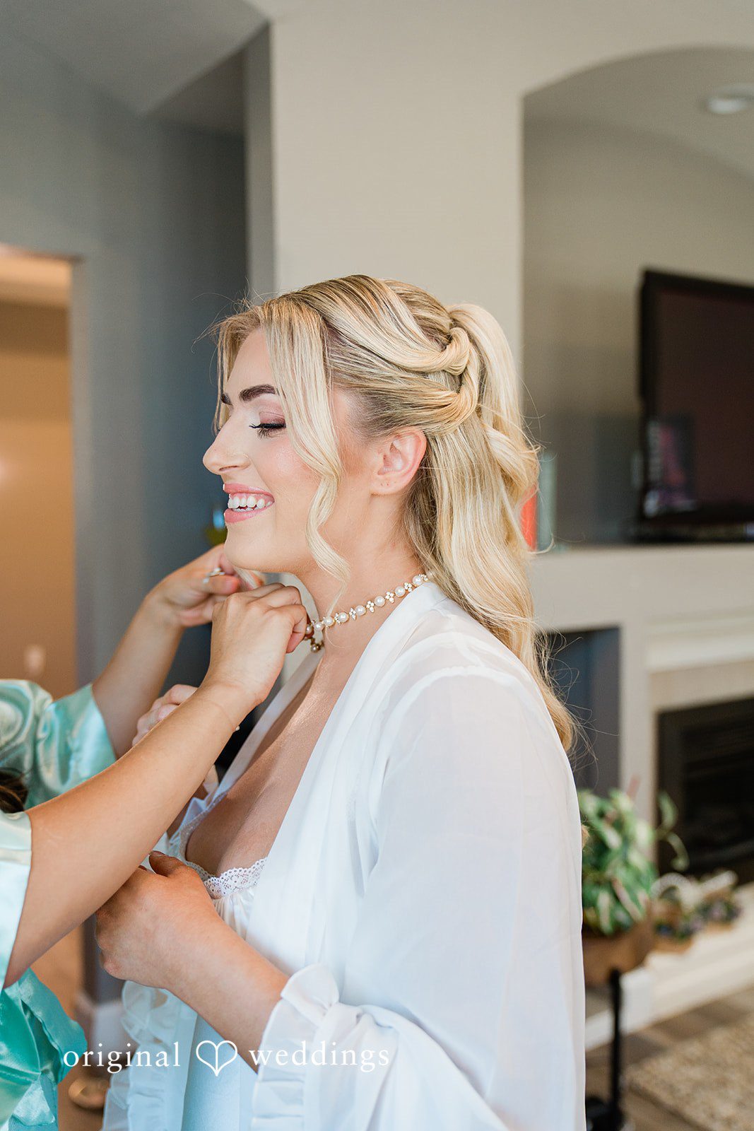 Savannah + Lucas Bride getting her makeup done