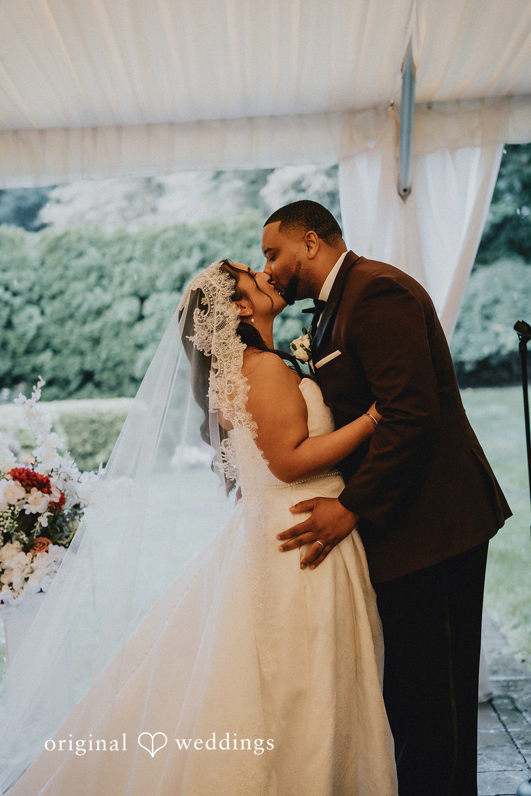 Josseline + Joshua Hartford Wedding Photographers at The Riverview | Josseline & Joshua -