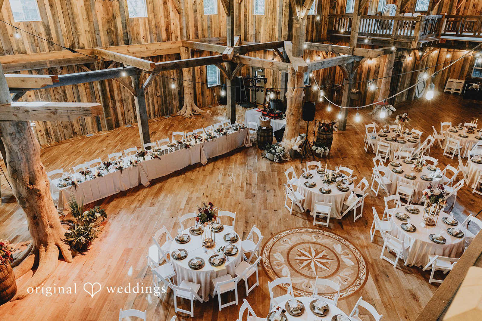 The Swan Barn Door Wedding | Nicole & Nick -