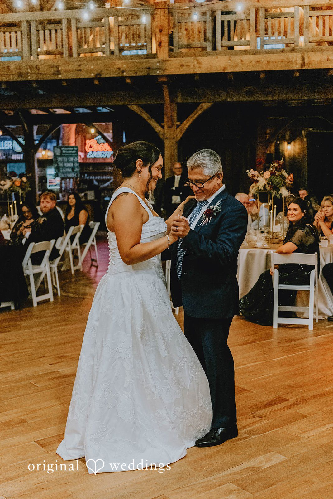 The Swan Barn Door Wedding | Nicole & Nick -