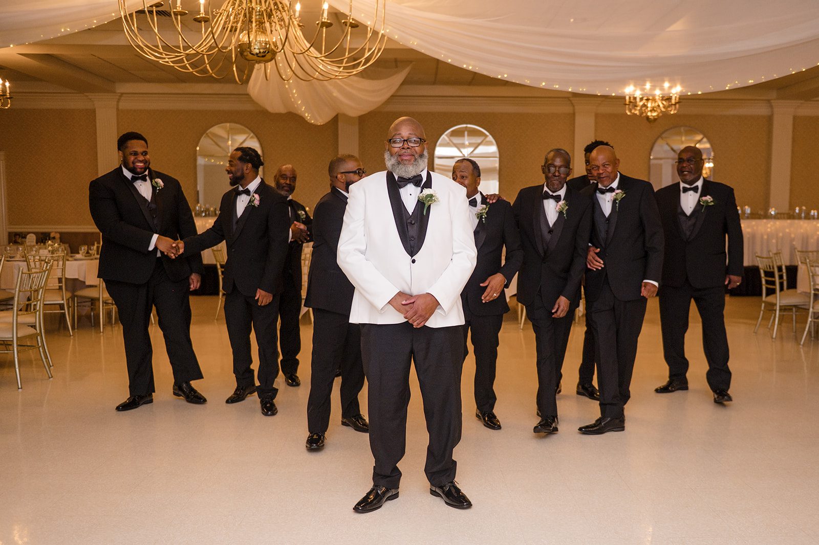 toms-country-place-timeless-cleveland-theodore-kimberle-theodore-kimberle-010-29 Tom's Country Place Wedding | Theodore & Kimberle -
