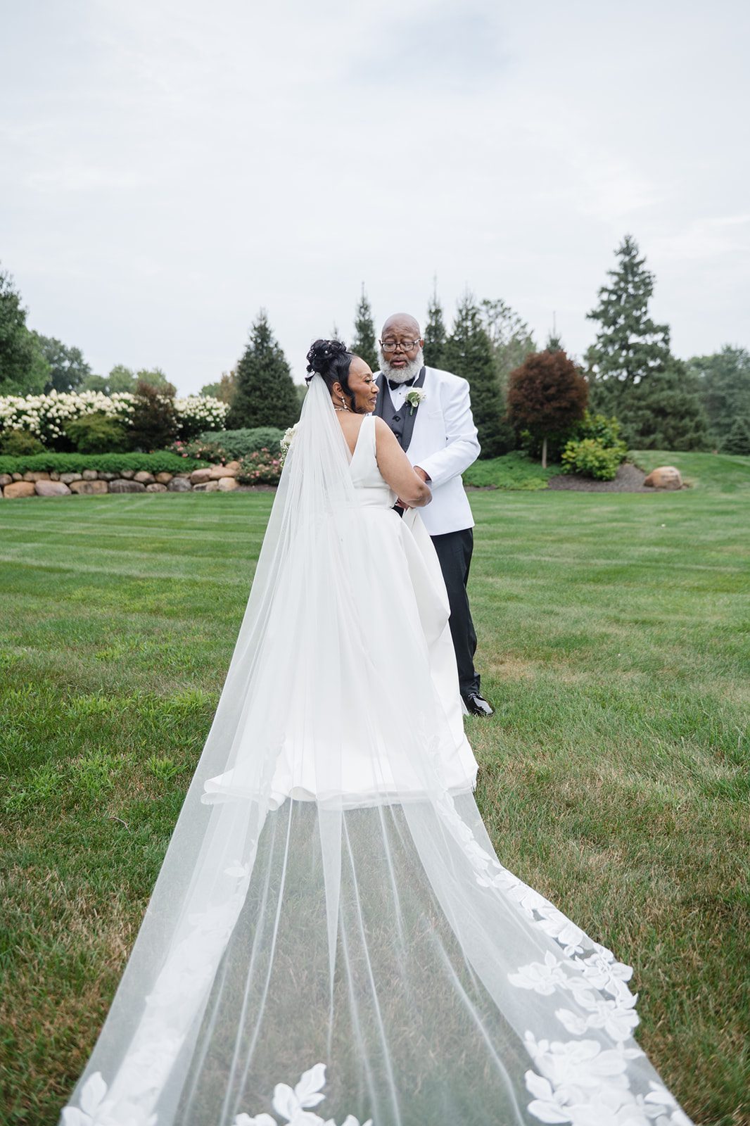 toms-country-place-timeless-cleveland-theodore-kimberle-theodore-kimberle-023-41 Tom's Country Place Wedding | Theodore & Kimberle -