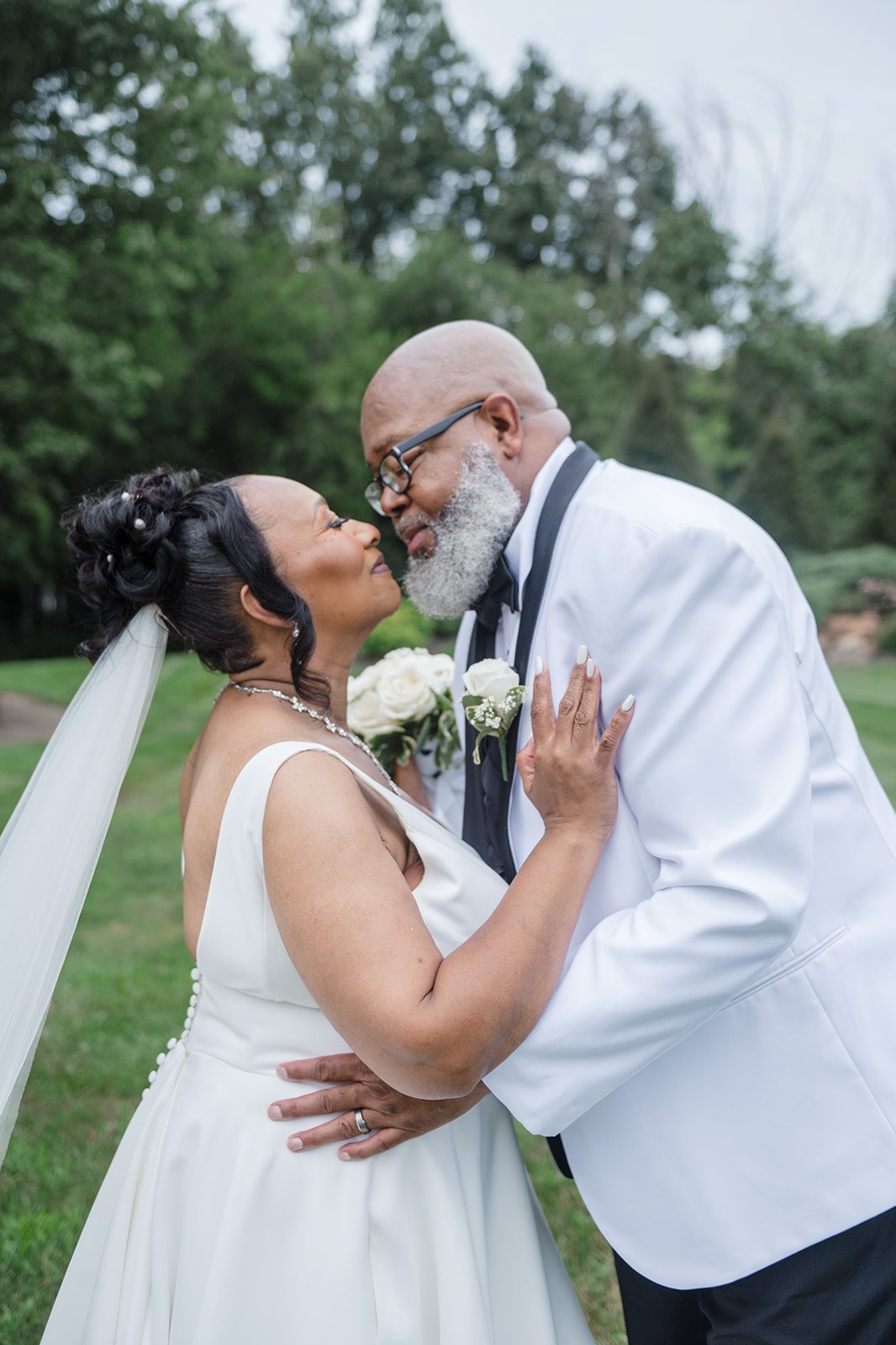 toms-country-place-timeless-cleveland-theodore-kimberle-theodore-kimberle-024-40 Tom's Country Place Wedding | Theodore & Kimberle -