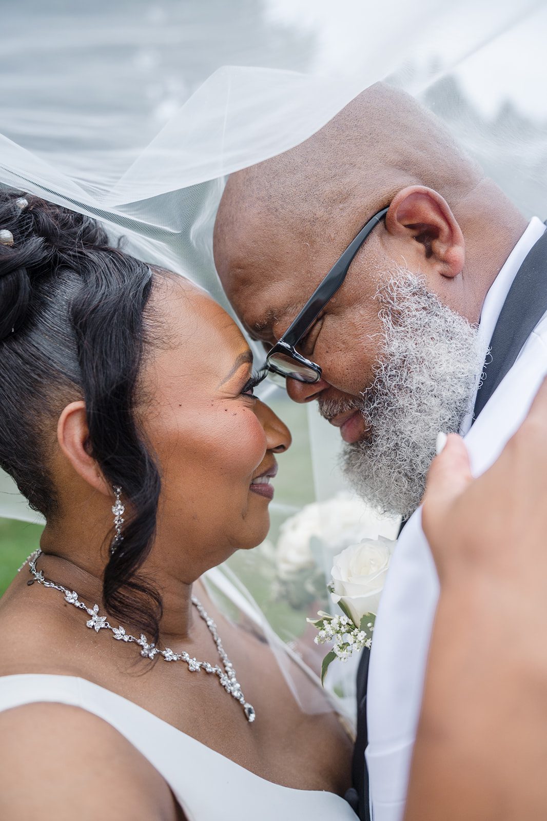toms-country-place-timeless-cleveland-theodore-kimberle-theodore-kimberle-025-28 Tom's Country Place Wedding | Theodore & Kimberle -