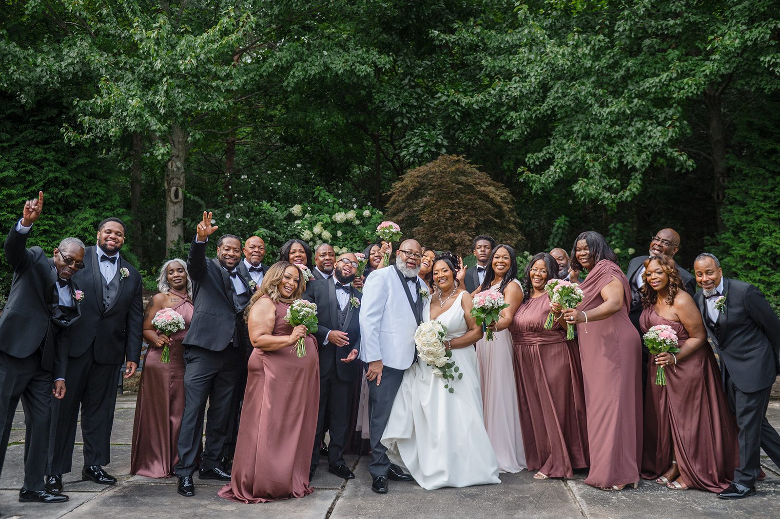 toms-country-place-timeless-cleveland-theodore-kimberle-theodore-kimberle-033-25 Tom's Country Place Wedding | Theodore & Kimberle -